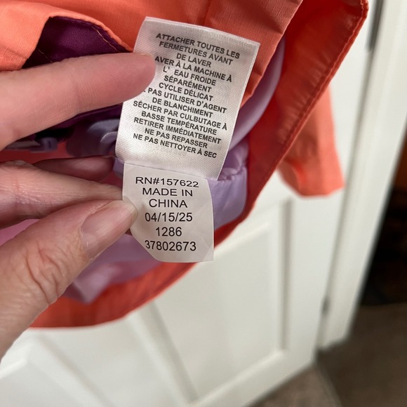 Eddie Bauer Kids Colorblock Hooded Windbreaker Jacket Purple Coral Size XL 18 20 - Picture 8 of 11